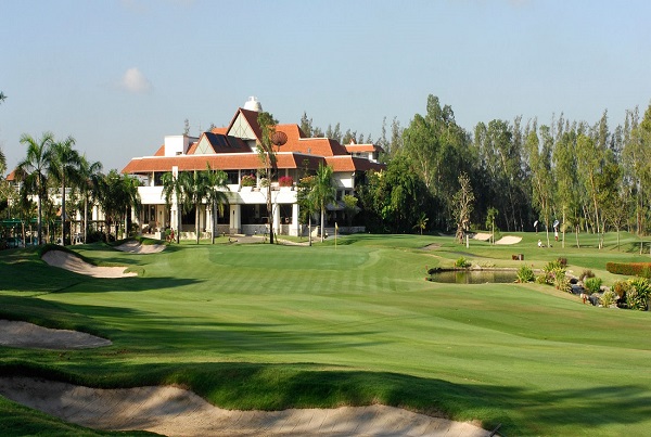 Club House of Muang Kaew Golf Course