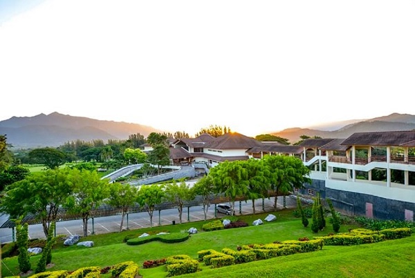 Sir James Resort & Country Club