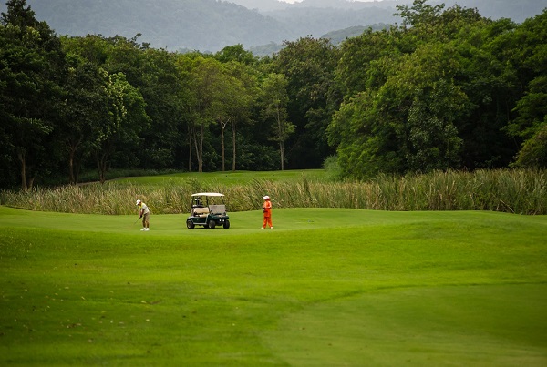 Kirimaya Golf Resort and Spa