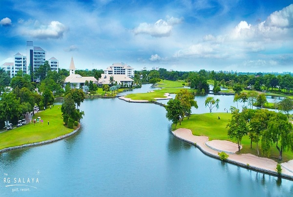 Royal Gems Golf & Sports Club