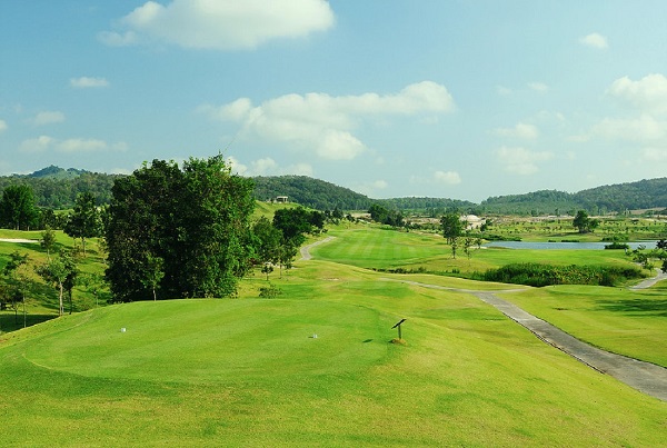 Silky Oak Country Club