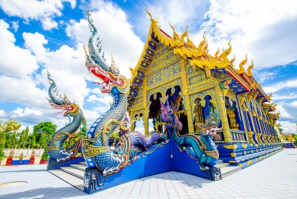 Chiang Rai Day Tour - Blue Temple
